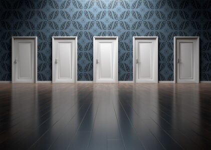 LE SALON AUX SEPT PORTES