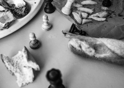 LA TABLE DU PIQUE-NIQUE (F7-G8)