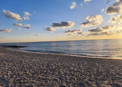 LA PLAGE SUPER GRANDE