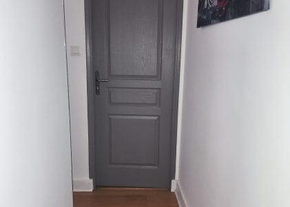 LE COULOIR AU VIEUX TÉLÉPHONE  