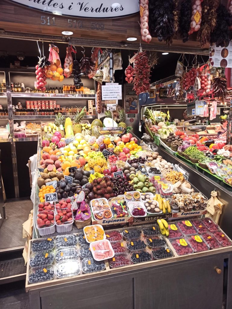 Stand de fruits sur un marché