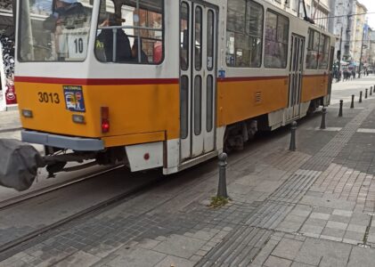 LE BUS QUI FILE À TOUTE ALLURE